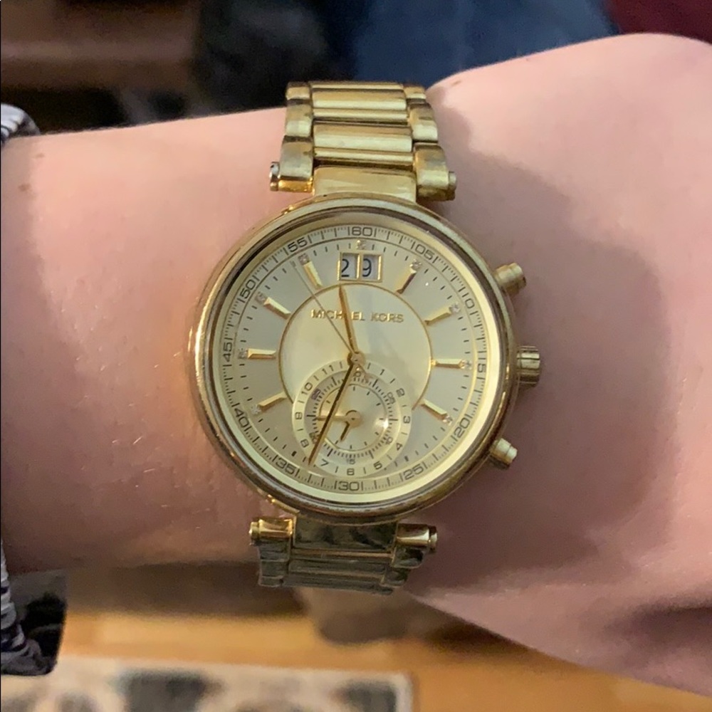 Mk watch